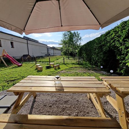 Apartmany Lama Malatiny Exterior foto